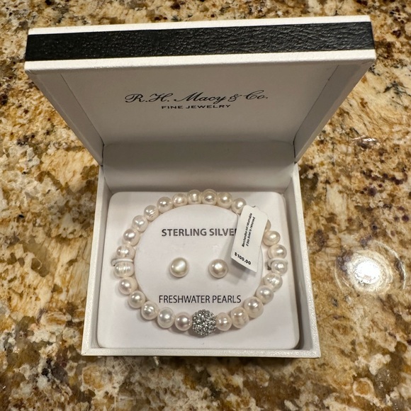 Sterling Silver Freshwater Pearls - Picture 3 of 4